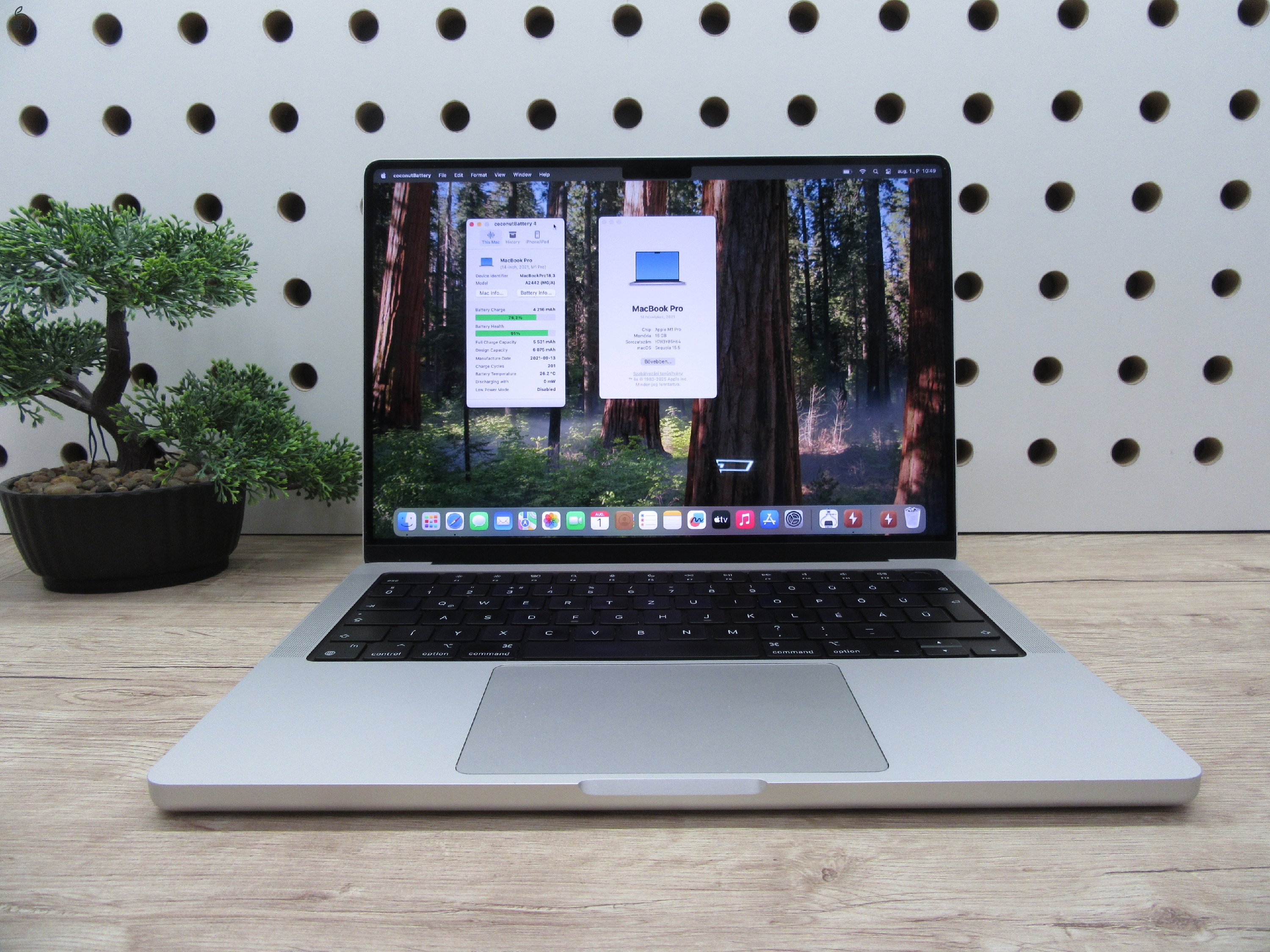 Apple Macbook 14 M1 Pro - 2021 - Használt, karcmnetes - 16/500 Gb!!!