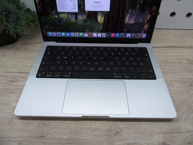 Apple Macbook 14 M1 Pro - 2021 - Használt, karcmnetes - 16/500 Gb!!!