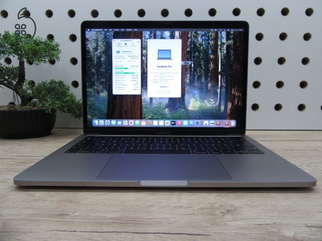 Apple Macbook Pro 13 - 2018/2019 - Használt, szép állapot