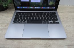 Apple Macbook Pro 13 Touchbar - 2020 - Használt, szép állapot