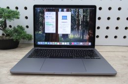 Apple Macbook Pro 13 Touchbar - 2020 - Használt, karcmentes állapot