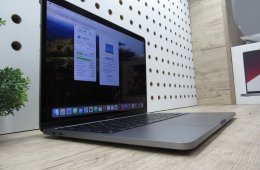  Apple Macbook Pro 13 Touchbar - 2020 - Használt, karcmentes állapot 