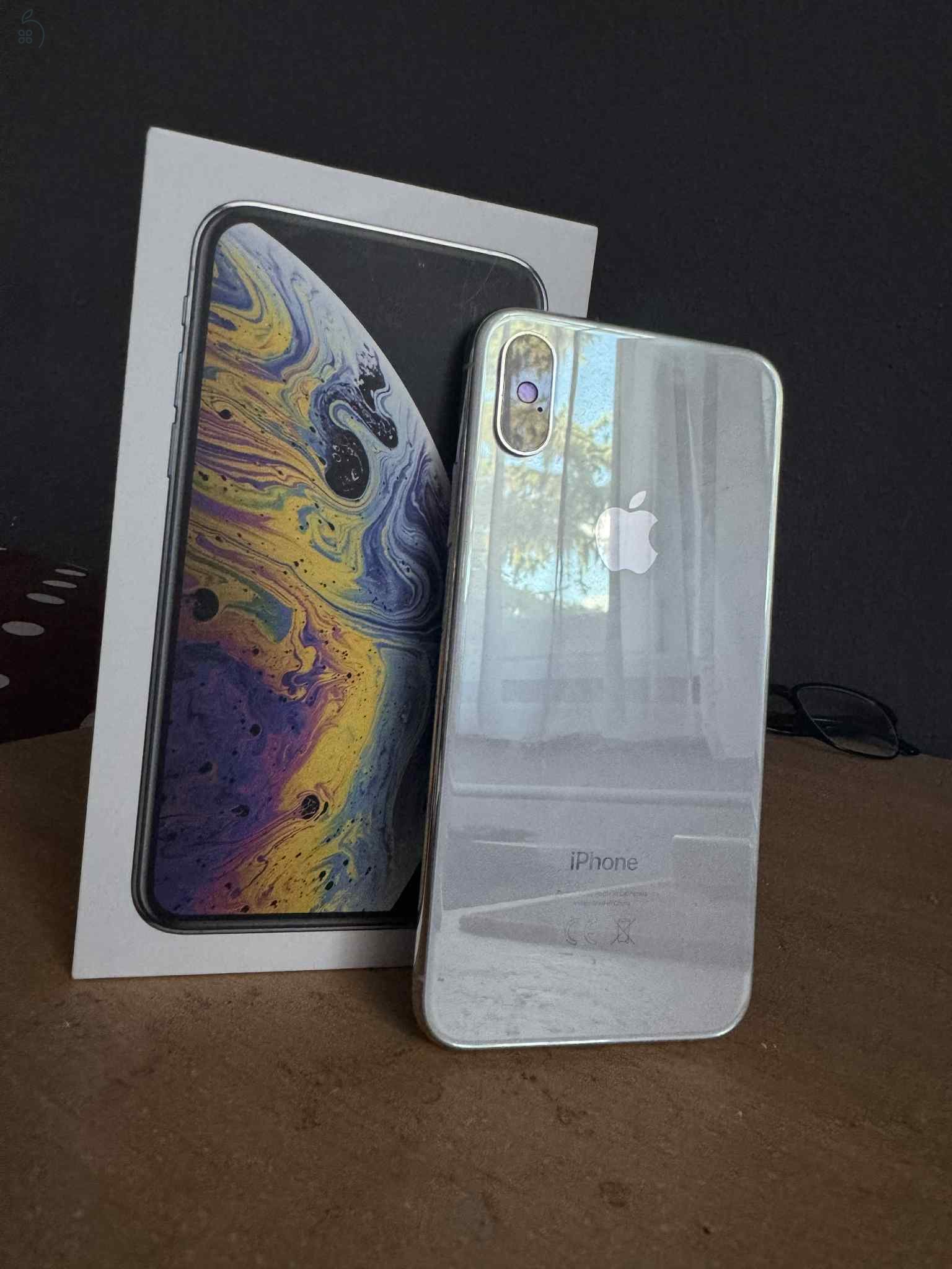 Megázott Iphone XS eladó