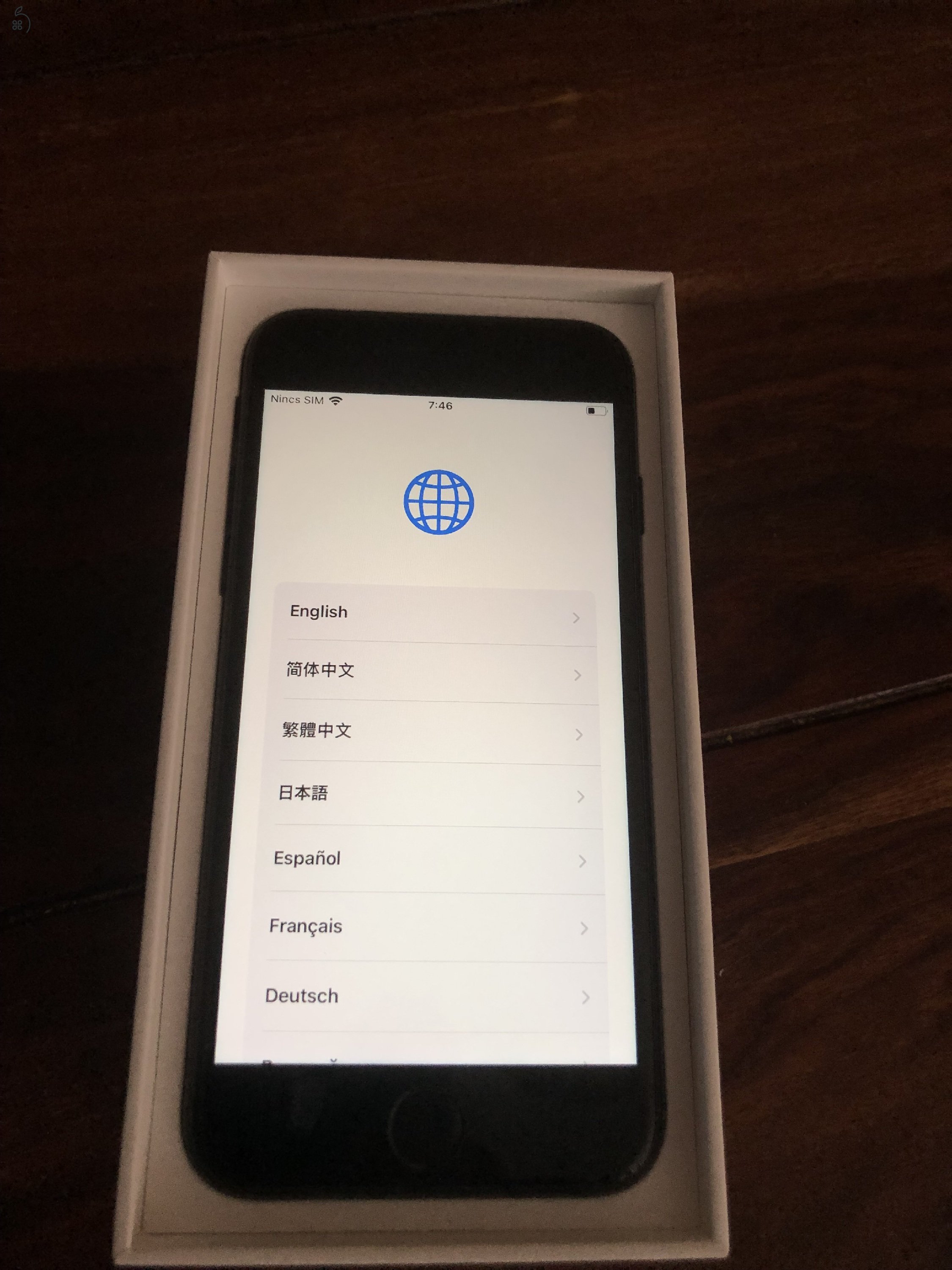 Eladó Apple iPhone SE 2020 – 128 GB – Fekete 