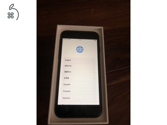 Eladó Apple iPhone SE 2020 – 128 GB – Fekete 