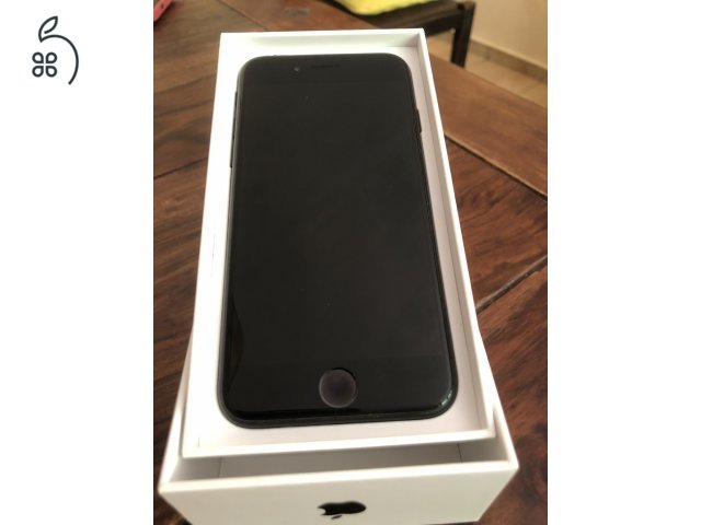 Eladó Apple iPhone SE 2020 – 128 GB – Fekete 