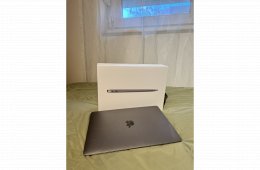 MacBook Air (2020) M1 – Space Gray | 256 GB SSD | 8 GB RAM