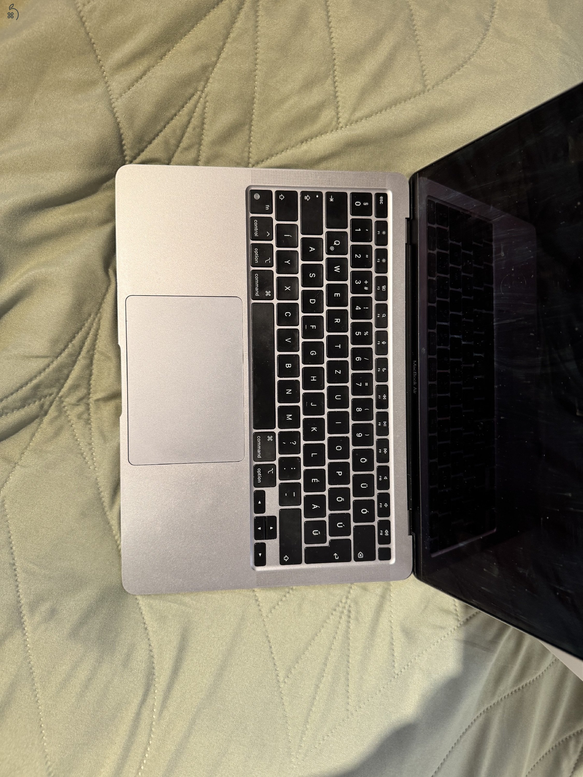 MacBook Air (2020) M1 – Space Gray | 256 GB SSD | 8 GB RAM