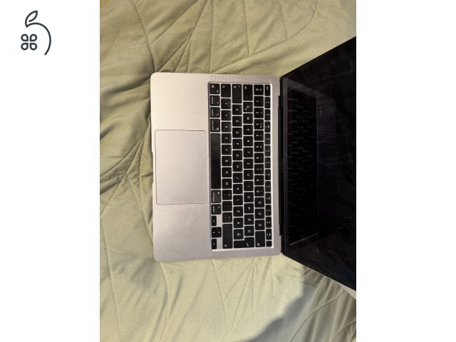 MacBook Air (2020) M1 – Space Gray | 256 GB SSD | 8 GB RAM