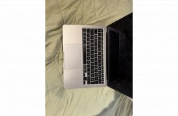 MacBook Air (2020) M1 – Space Gray | 256 GB SSD | 8 GB RAM