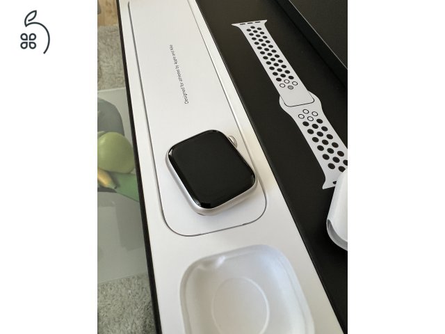 Apple Watch Nike Series 7 Cellular