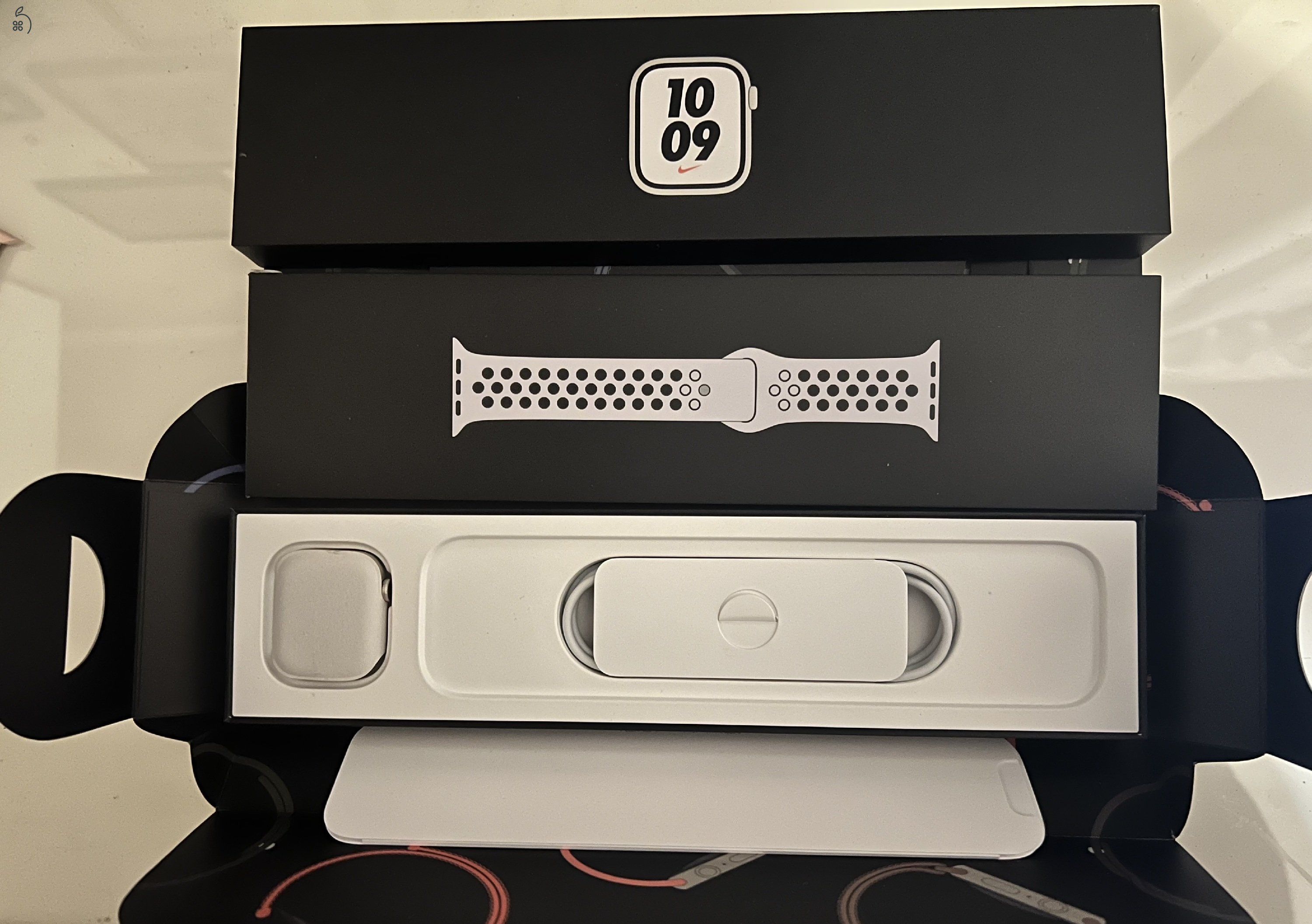 Apple Watch Nike Series 7 Cellular