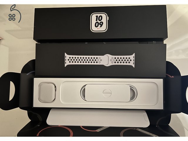 Apple Watch Nike Series 7 Cellular