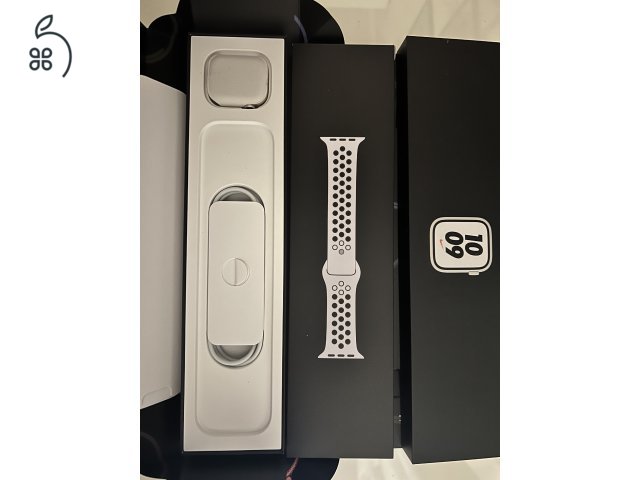 Apple Watch Nike Series 7 Cellular