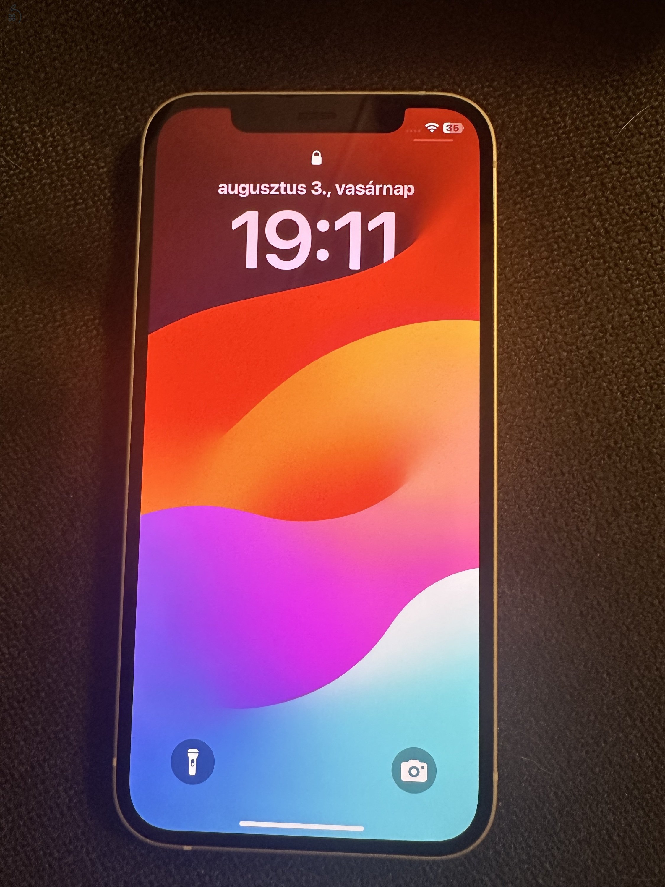 Iphone 12 áron alul eladó