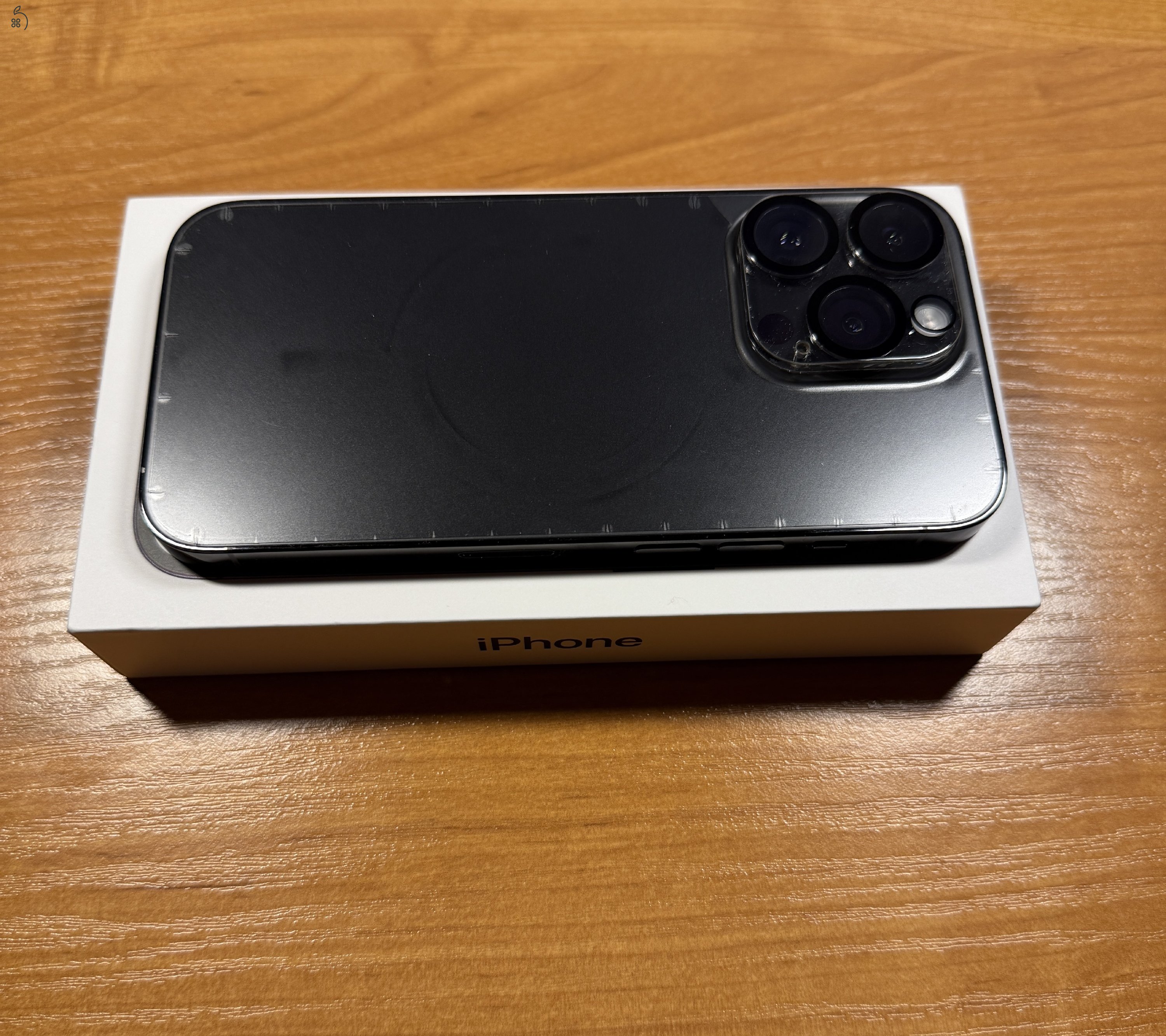 Apple iPhone 14 Pro 128GB – asztrofekete, kártyafüggetlen