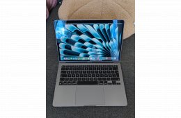 MacBook Air M1 Space Gray minden tartozék
