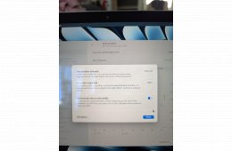 MacBook Air M1 Space Gray minden tartozék