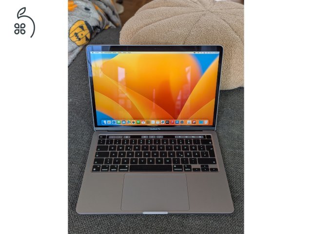 MacBook Pro M1 megkímélt állapot