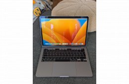 MacBook Pro M1 megkímélt állapot