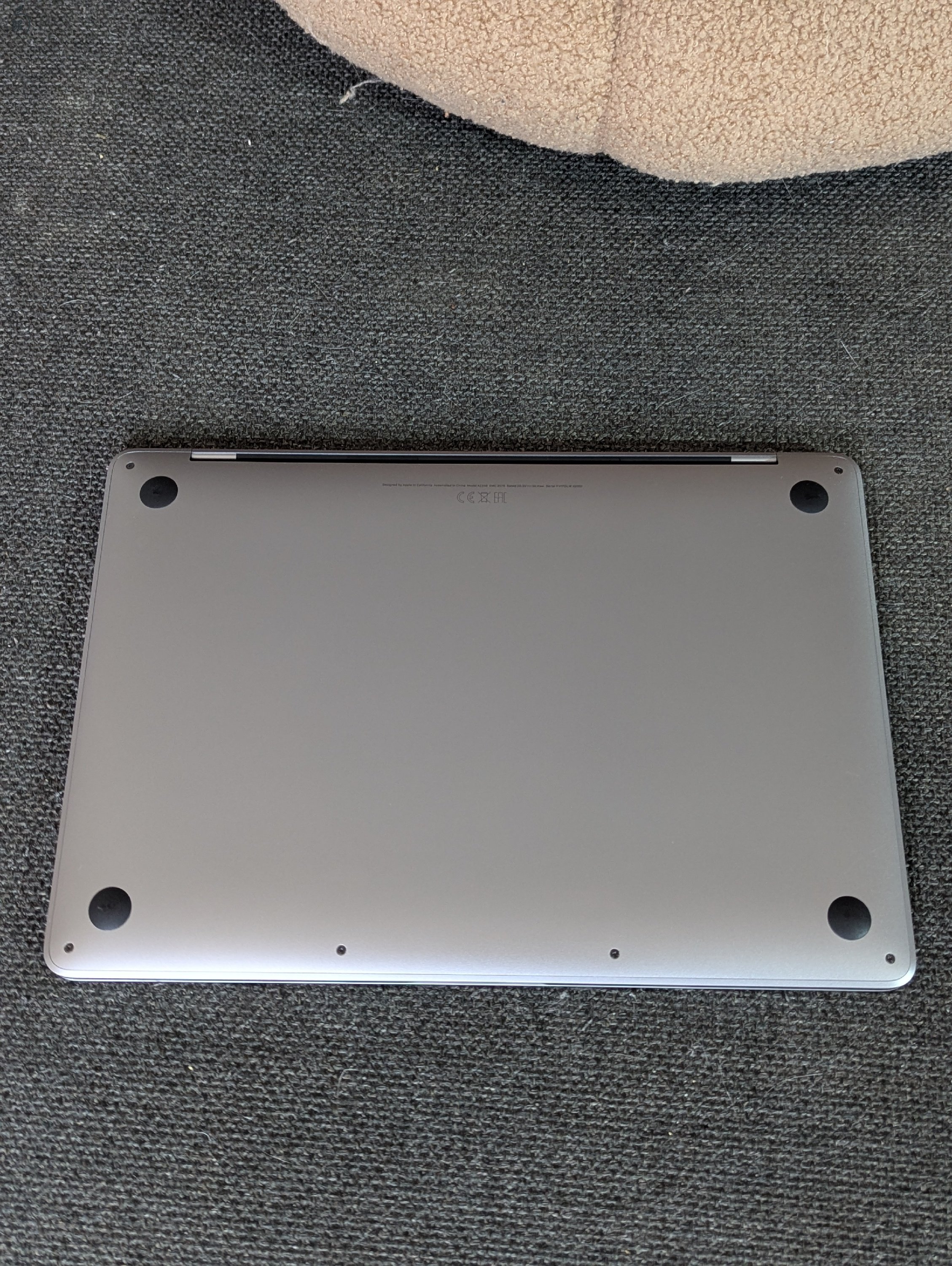 MacBook Pro M1 megkímélt állapot