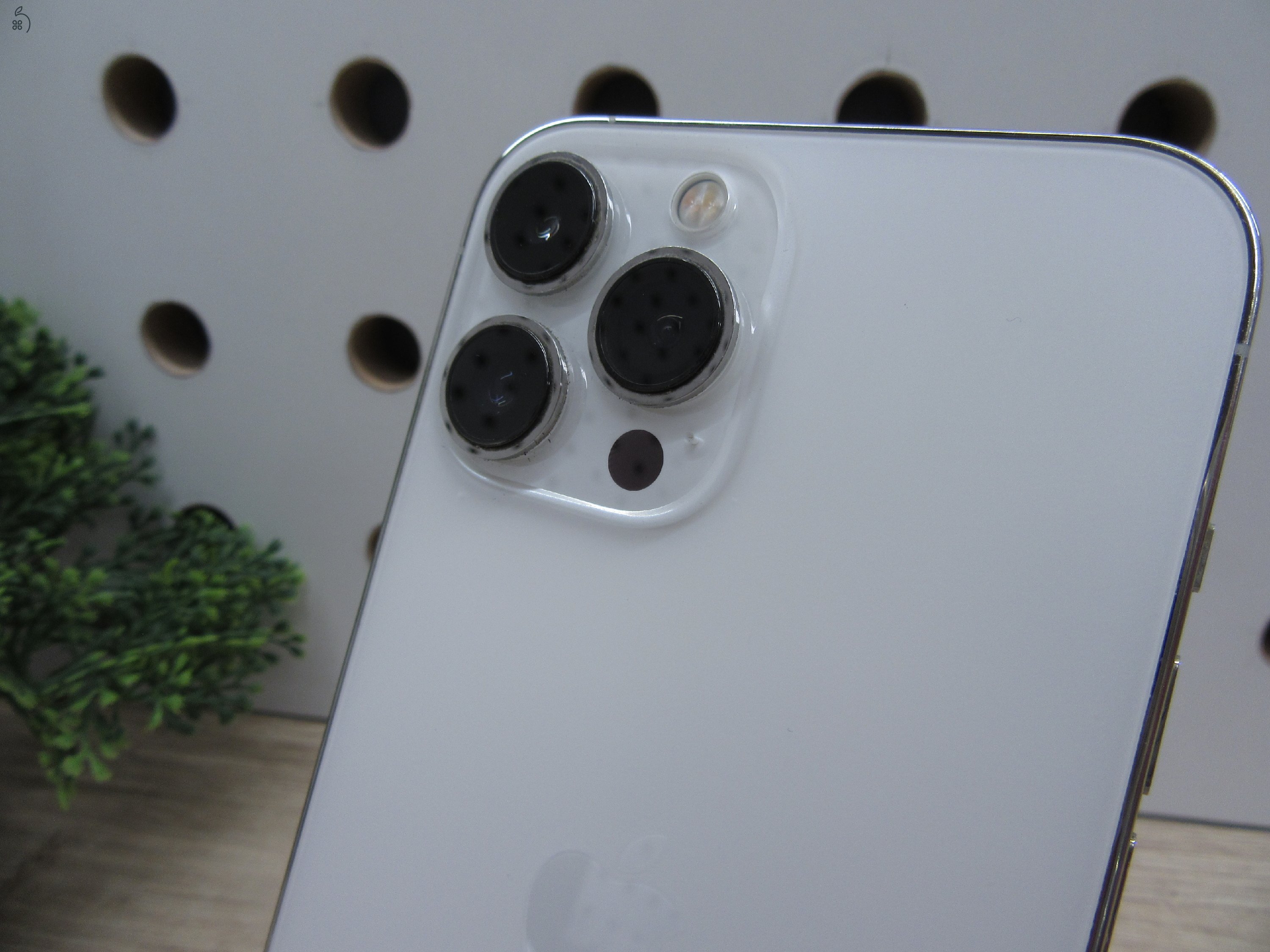 Apple iPhone 13 Pro Max  - Használt, karcmentes