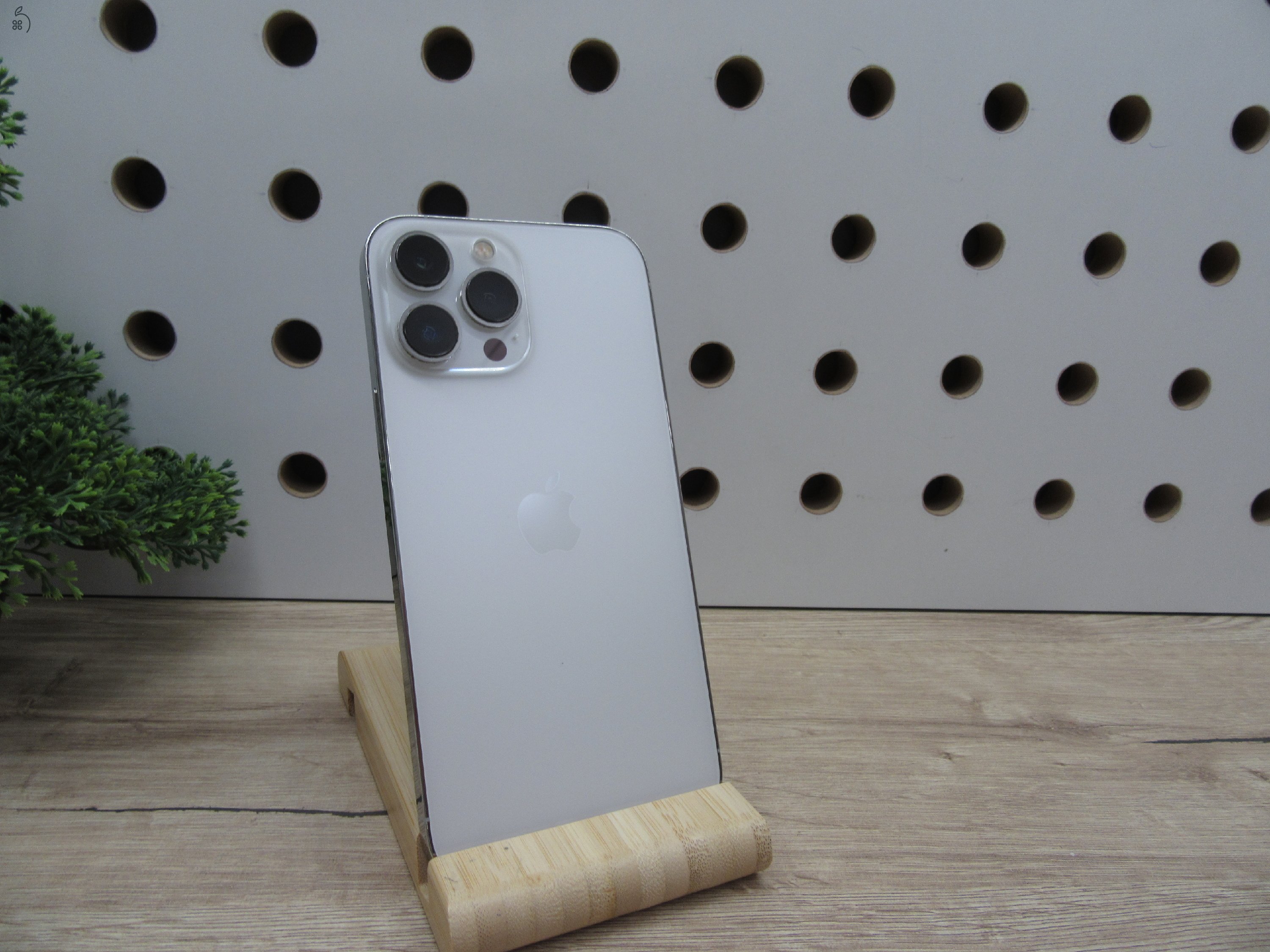 Apple iPhone 13 Pro Max  - Használt, karcmentes