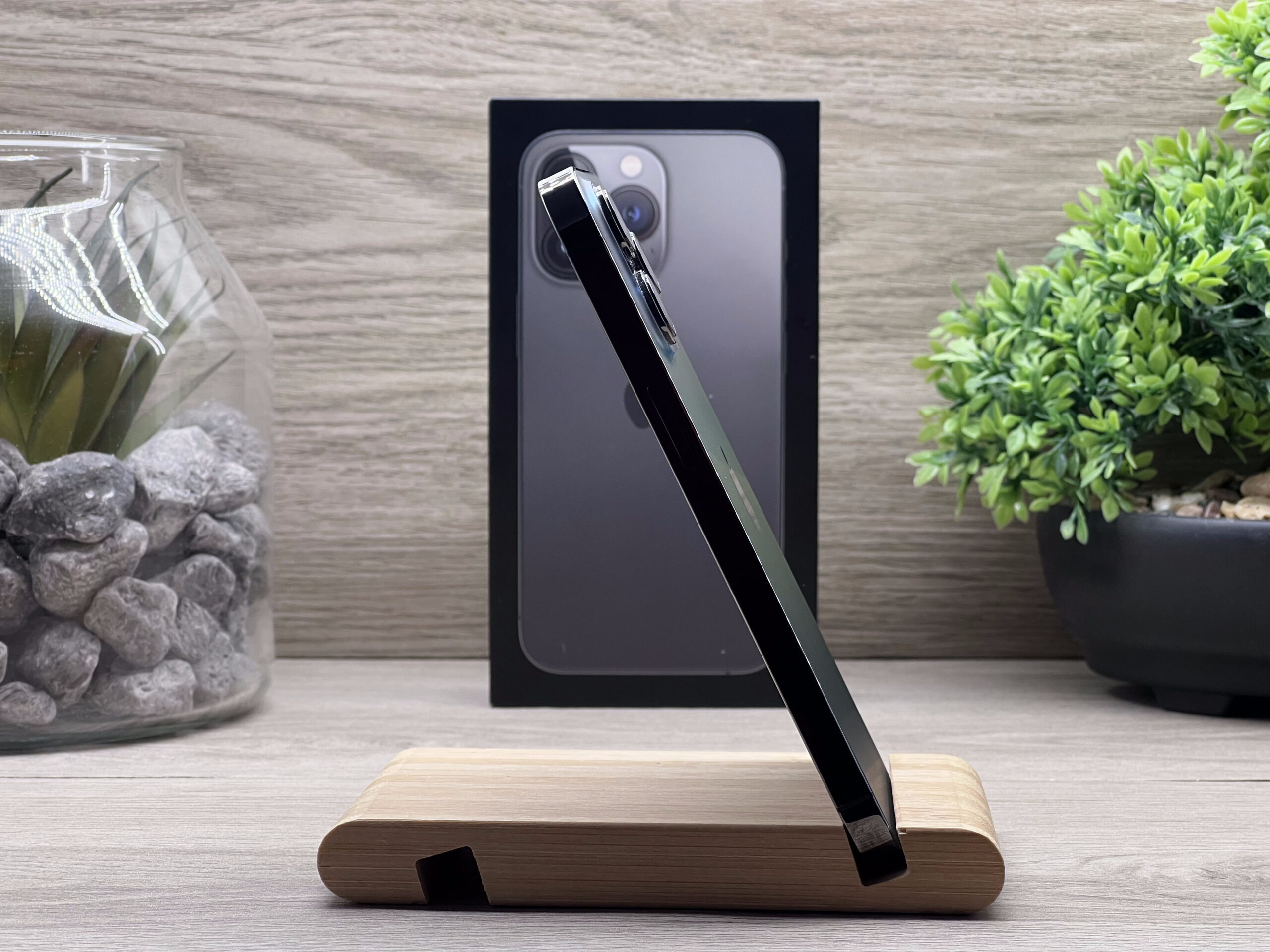 Hibátlan iPhone 13 Pro Graphite 256GB 2 ÉV Garanciával Számlával