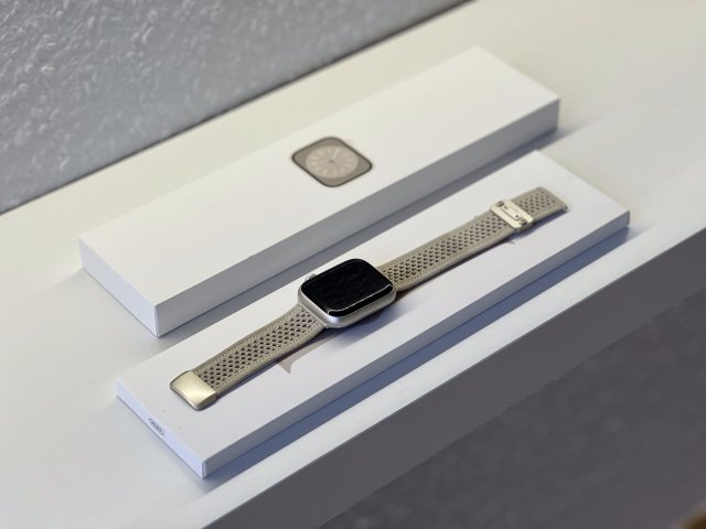 Apple Watch S8 Starlight 45MM 2 ÉV Garanciával Számláva