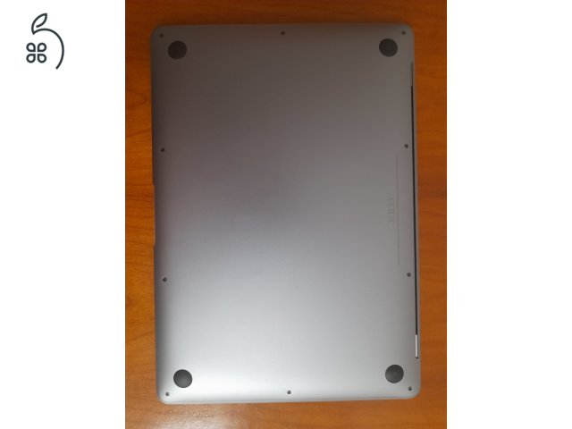 Apple MacBook Air M1 2020 (model A2337 EMC3598) 13