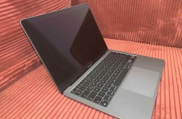MacBook Air 13