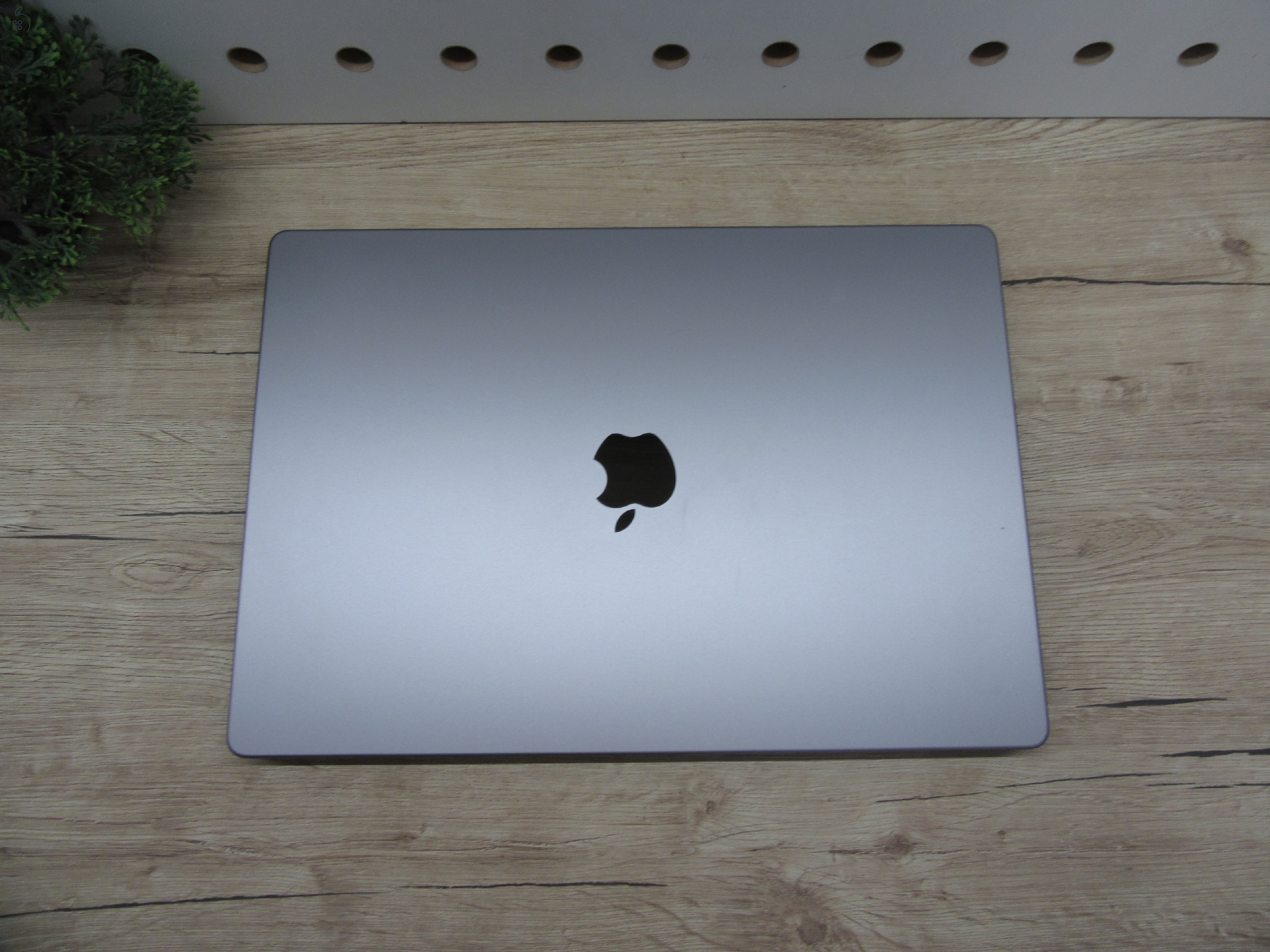 Apple Macbook 16 M1 Pro - 2021 - Használt, szép állapot - 32 Gb RAM - 500 Gb SSD - 3 hónap garancia