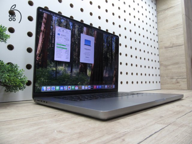  Apple Macbook 16 M1 Pro - 2021 - Használt, megímélt állapot - 32 Gb RAM - 500 Gb SSD - 3 hónap garancia 