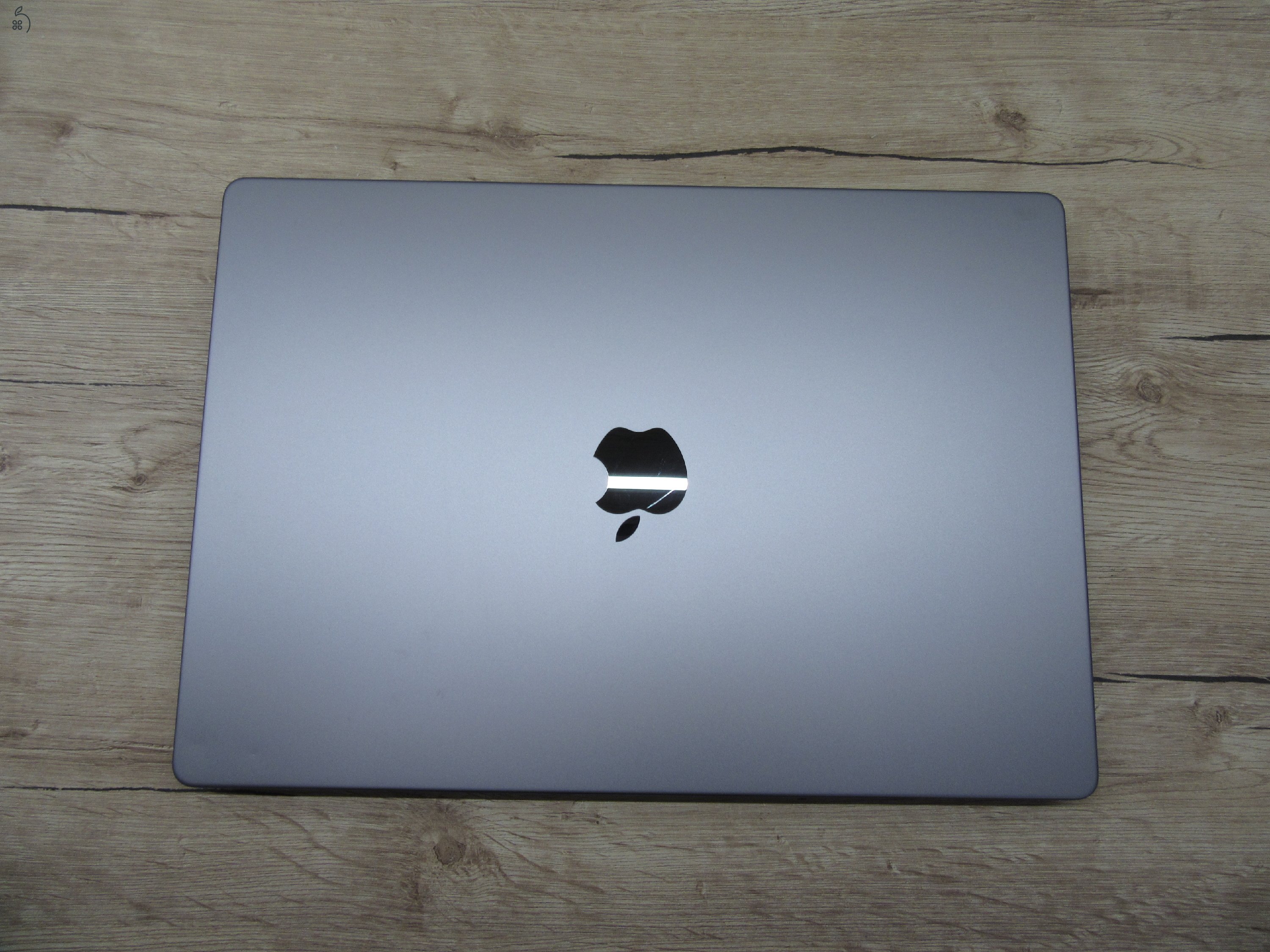  Apple Macbook 16 M1 Pro - 2021 - Használt, szép állapot - 32 Gb RAM - 500 Gb SSD - 3 hónap garancia - USA bill