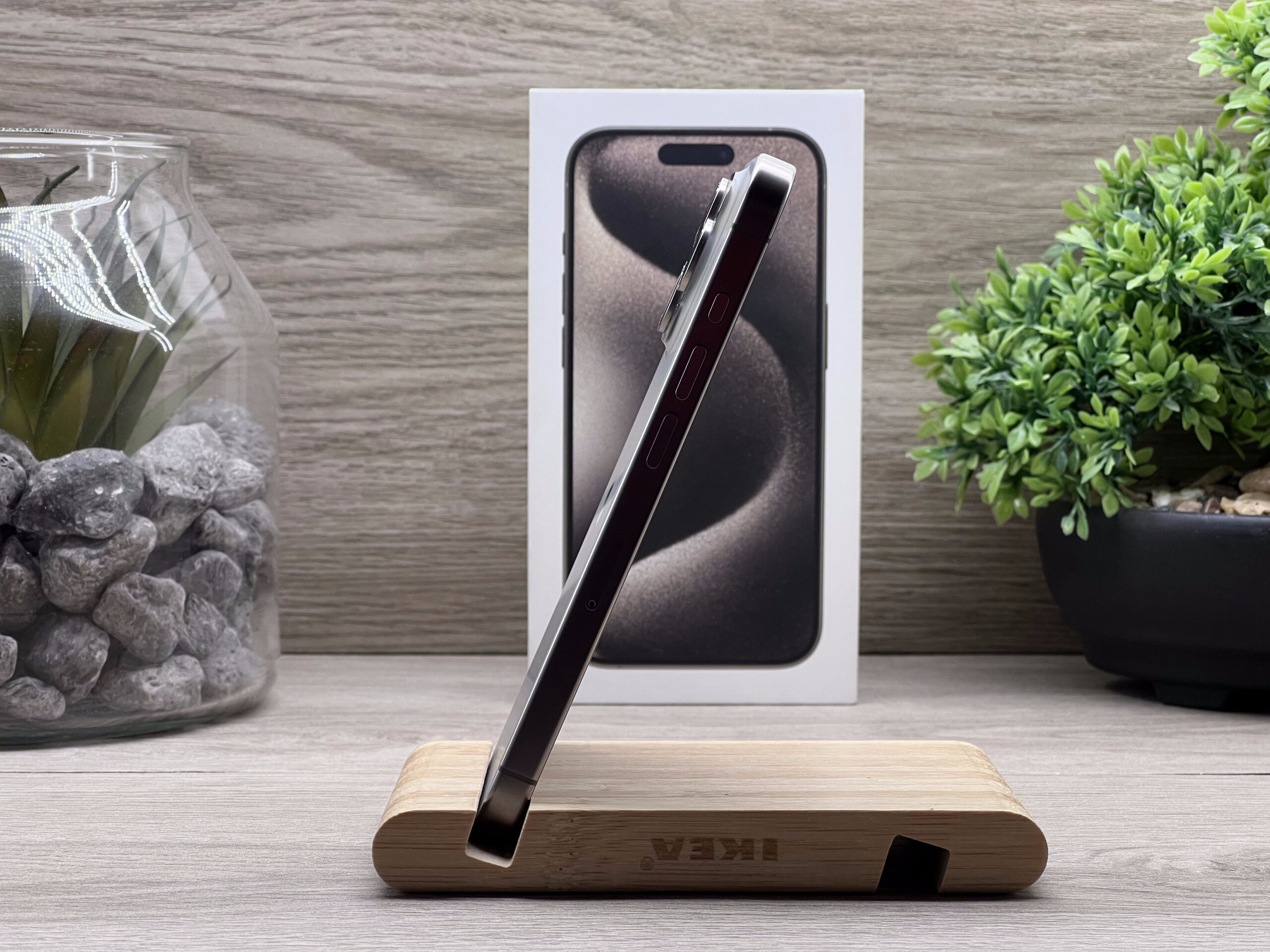 iPhone 15 Pro Natural Titanium 128GB 2 ÉV Garanciával Számlával Aksi 100%