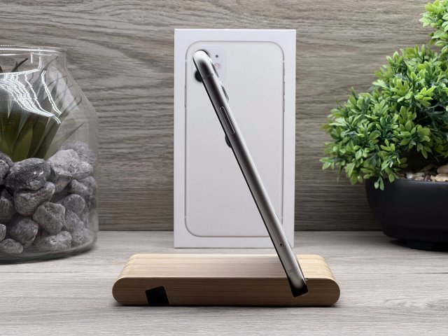 Hibátlan iPhone 11 White 64GB 2 ÉV Garanciával Számlával Aksi 98%