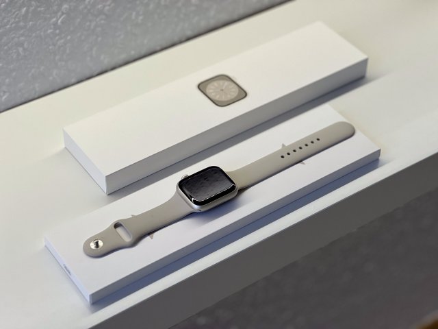 Apple Watch S8 Starlight 45MM 2 ÉV Garanciával Számlával