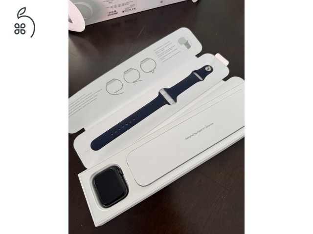 Apple watch series 6 bontattlan gyári töltővel