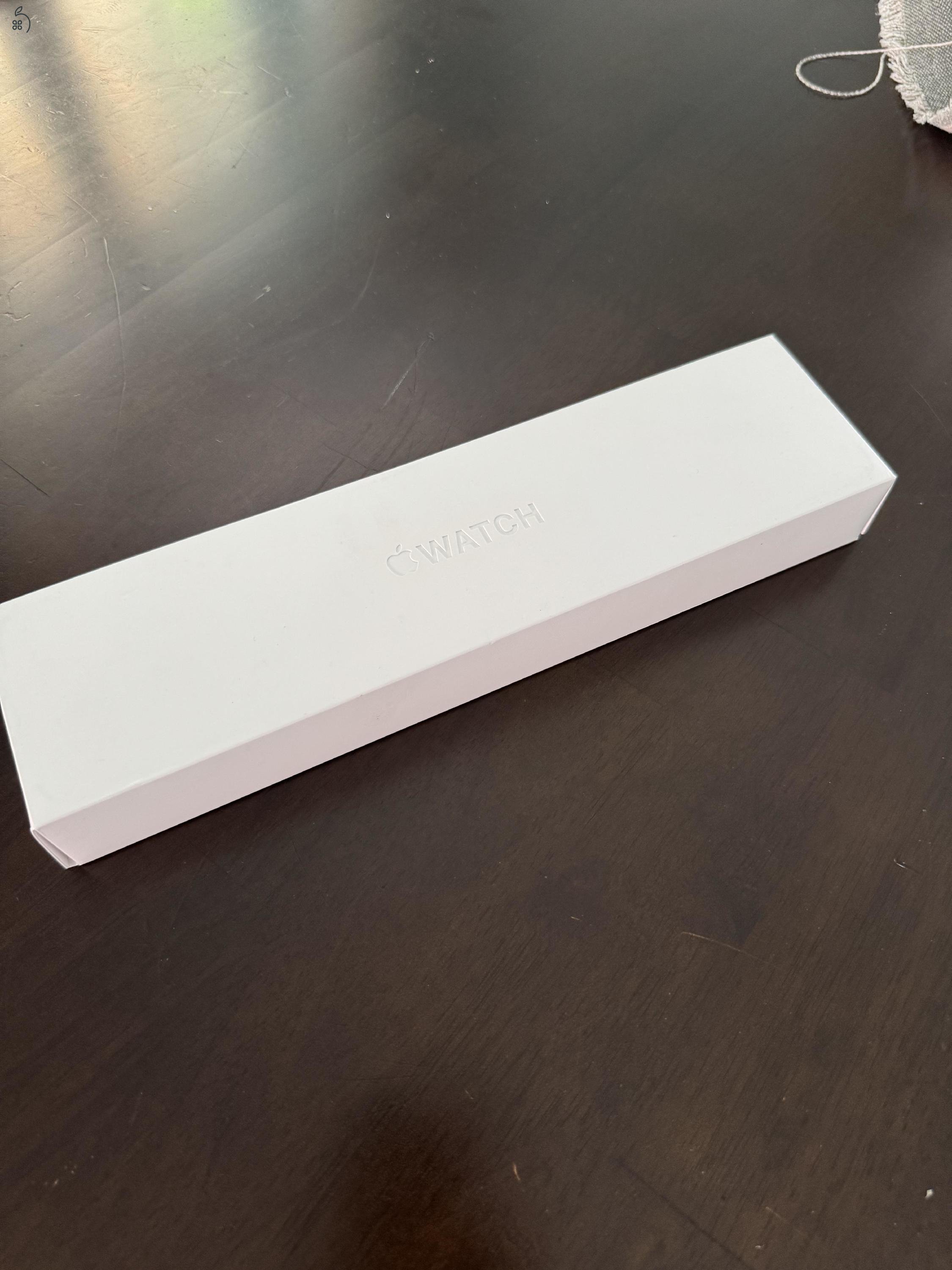 Apple watch series 6 bontattlan gyári töltővel