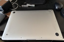 MacBook Air 256B