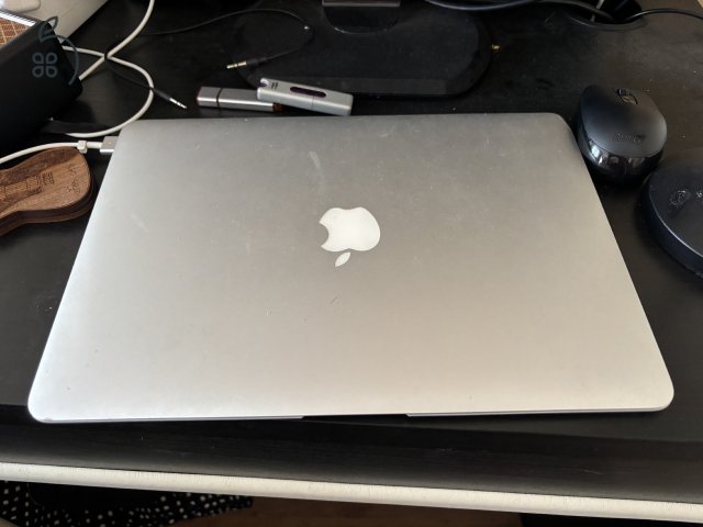 MacBook Air 256B