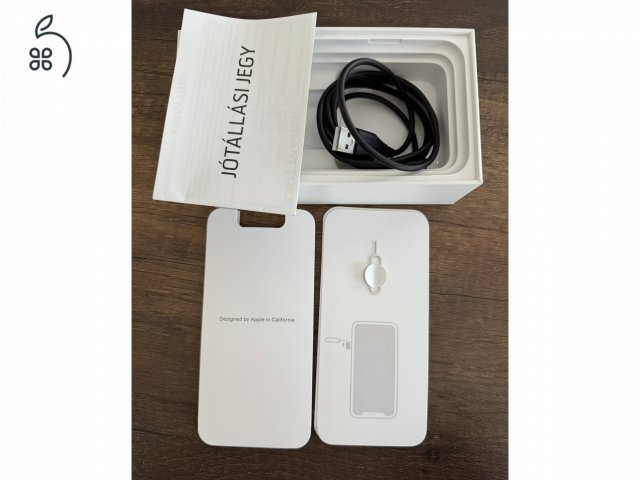 iPhone 11 (128GB, fekete)