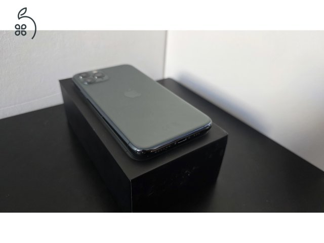 Eladó egy iPhone 11 Pro 64Gb model, kijelző + akksicserélt