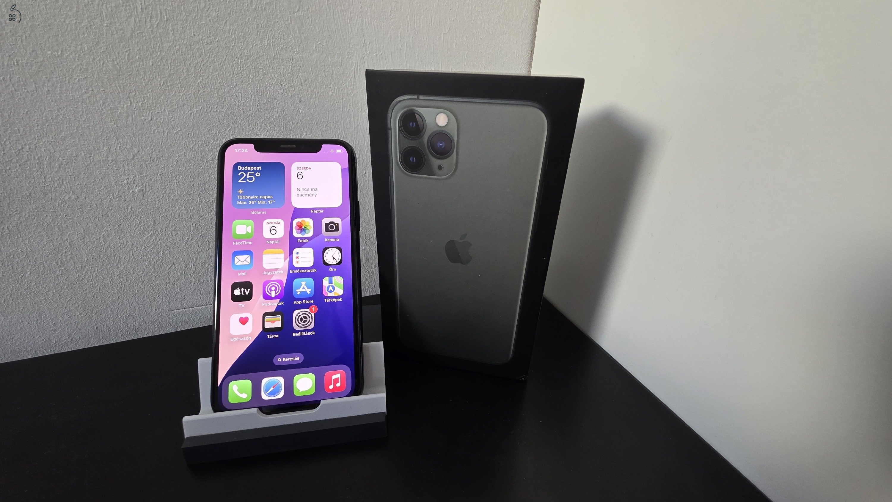 Eladó egy iPhone 11 Pro 64Gb model, kijelző + akksicserélt