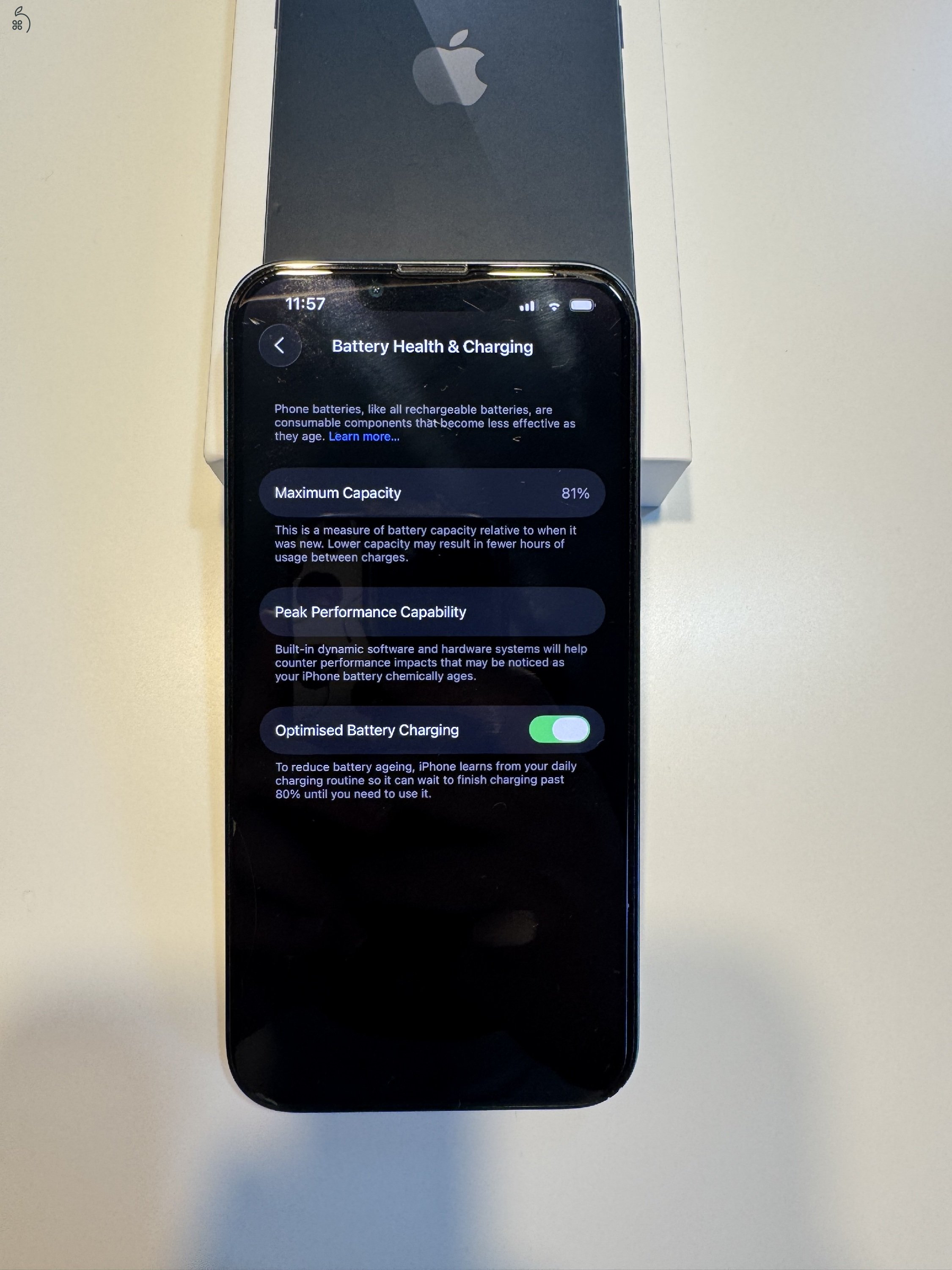 iPhone 13 – 128 GB – Midnight – gyári független