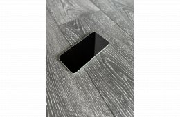Eladó Iphone 12 / 64 Gb / Kártyafüggetlen / 85% aksi.