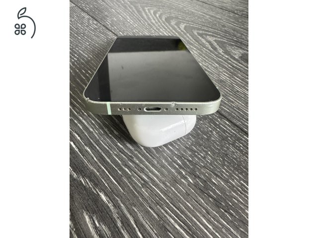 Eladó Iphone 12 / 64 Gb / Kártyafüggetlen / 85% aksi.