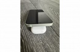 Eladó Iphone 12 / 64 Gb / Kártyafüggetlen / 85% aksi.