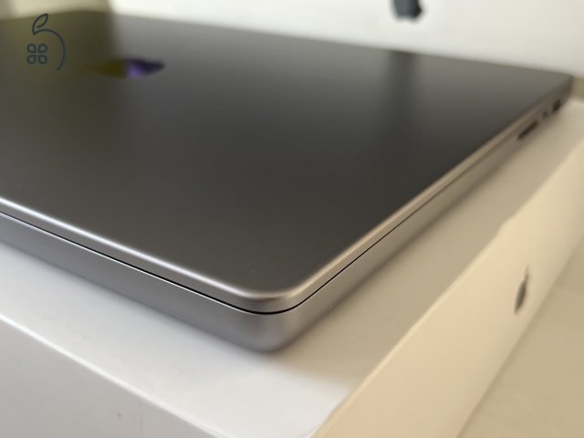 MacBook Pro 16
