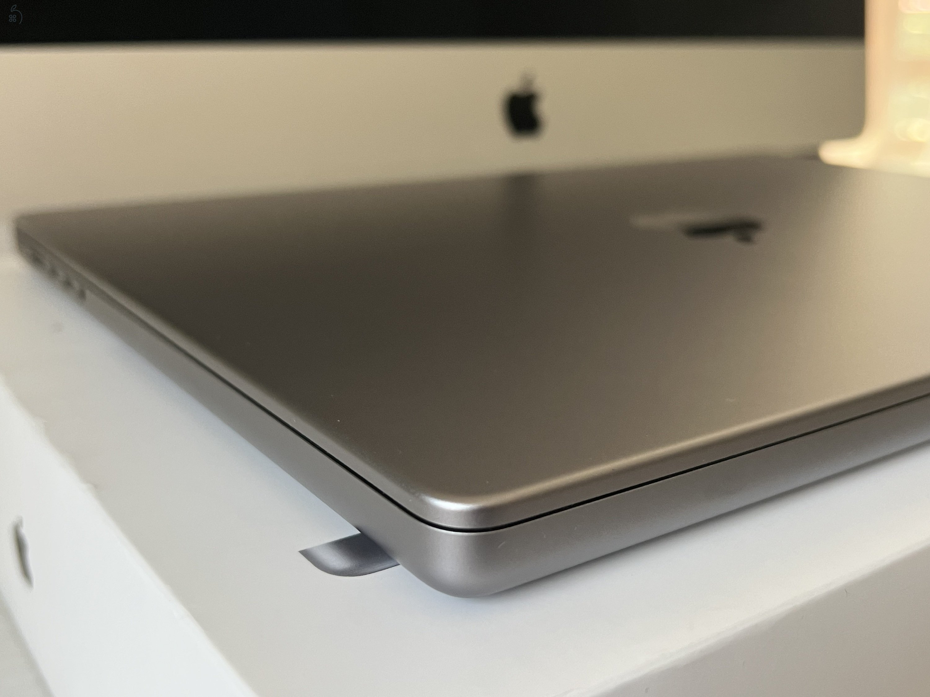 MacBook Pro 16